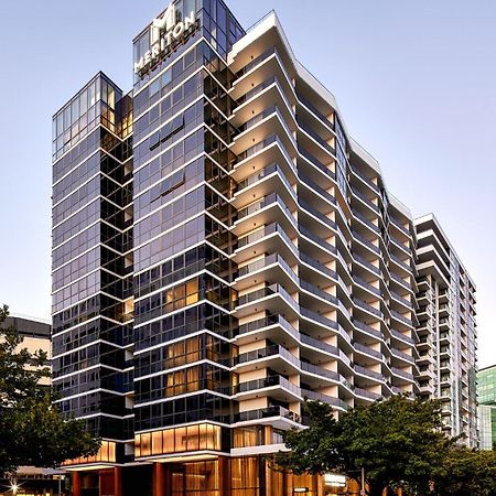 Meriton Suites 堪培拉 外观 照片 The completed building