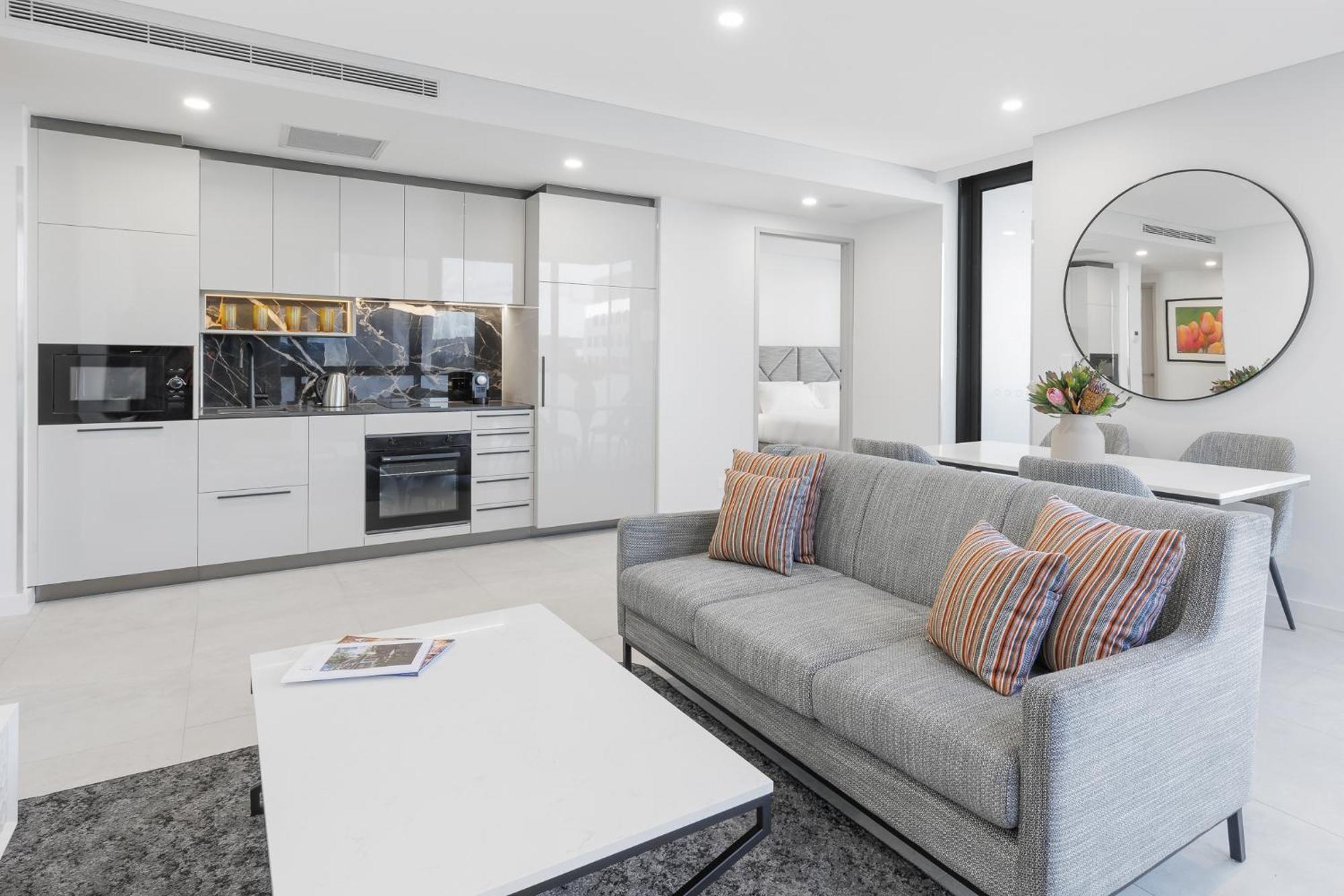 Meriton Suites 堪培拉 外观 照片 A typical apartment interior