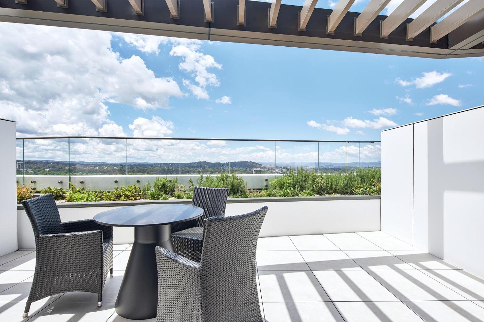 Meriton Suites 堪培拉 外观 照片 Skyline Residences